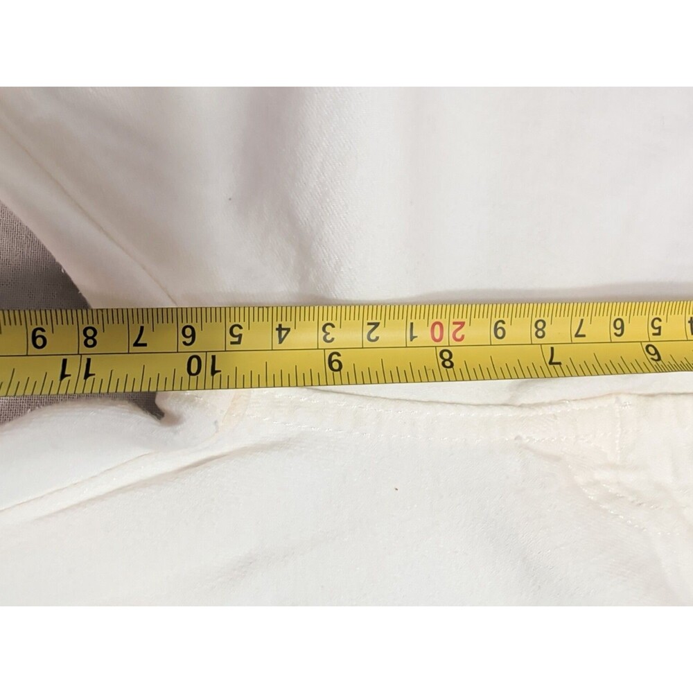 7 For All Mankind Cropped Jeans White Raw Hem Boho Minimalist Size 31 - Picture 8 of 9